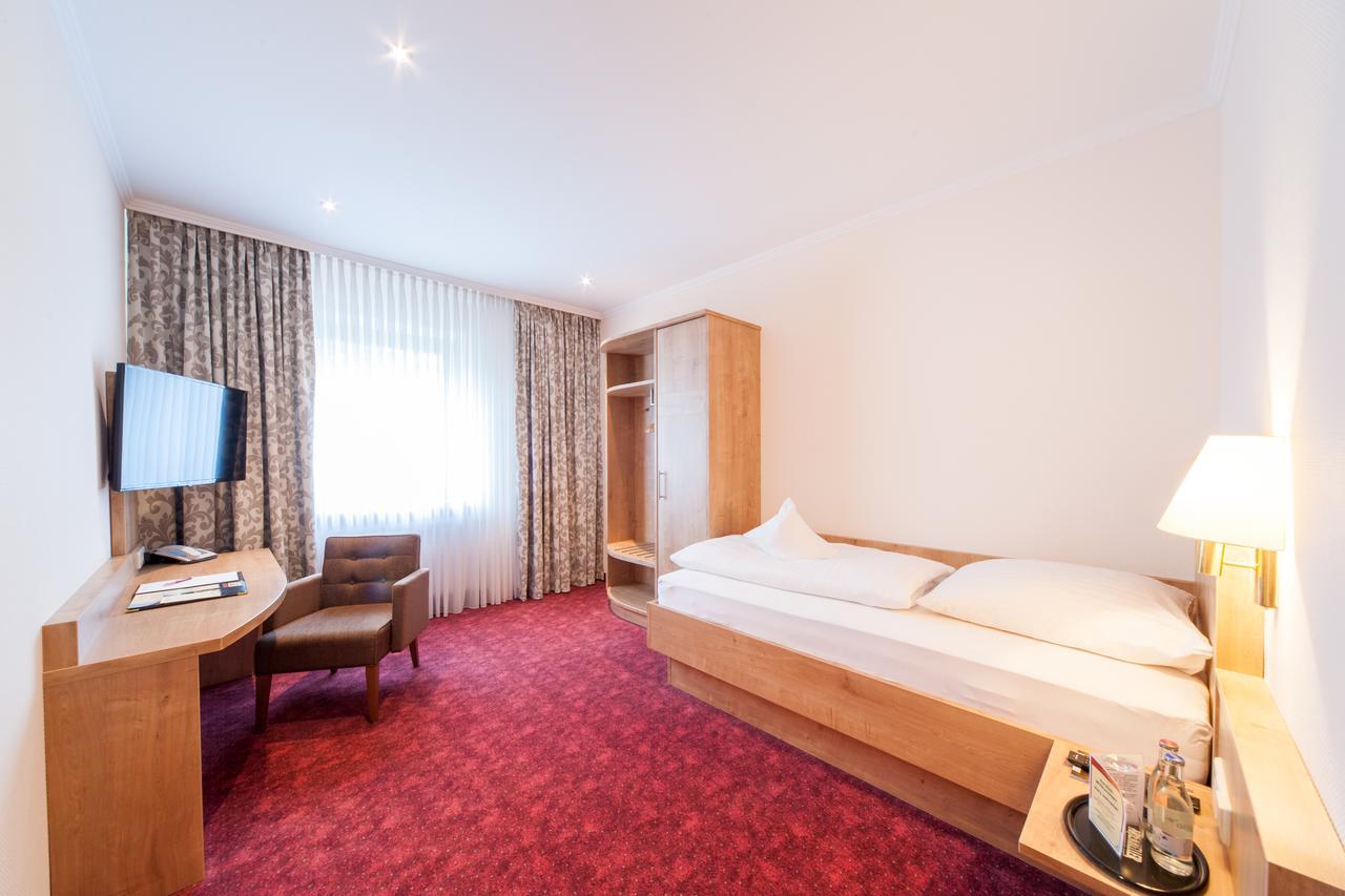 Hotel Restaurant Bullerdieck ガルプセン エクステリア 写真